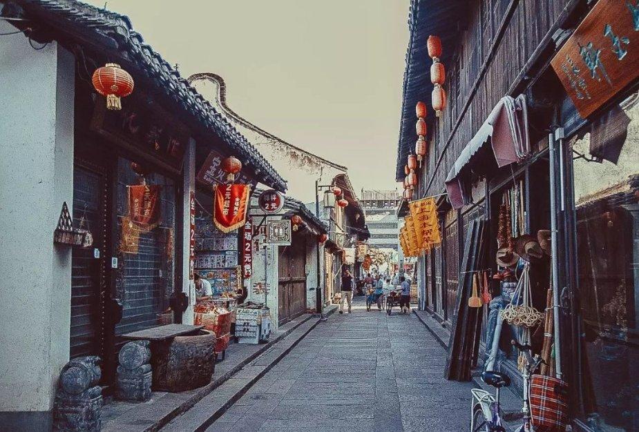 卑鄙的小妖精